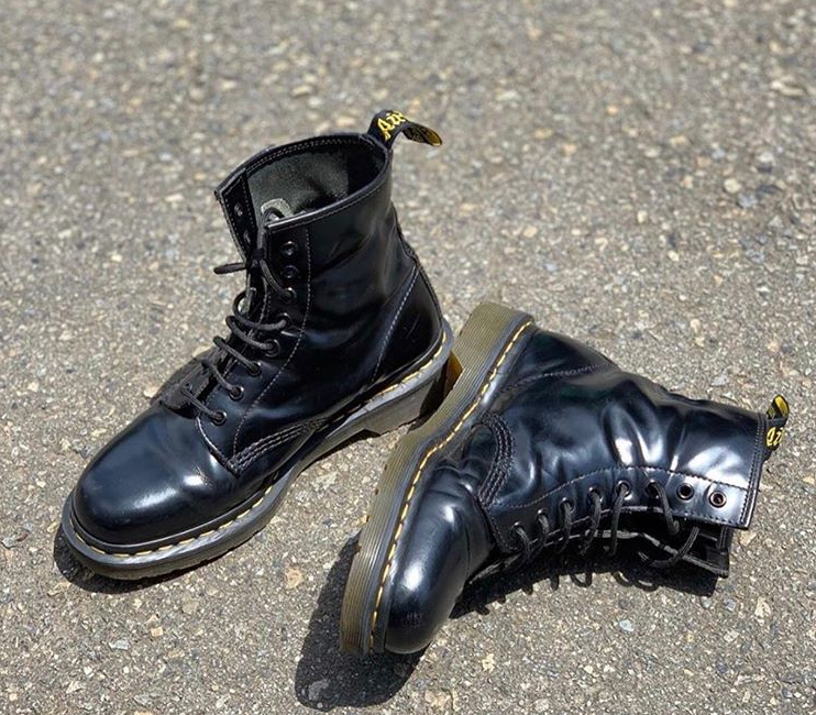 dr martens 1460 amazon