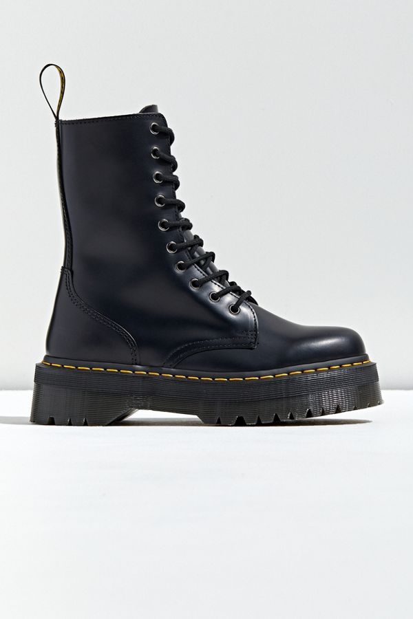 dr martens sandals urban outfitters