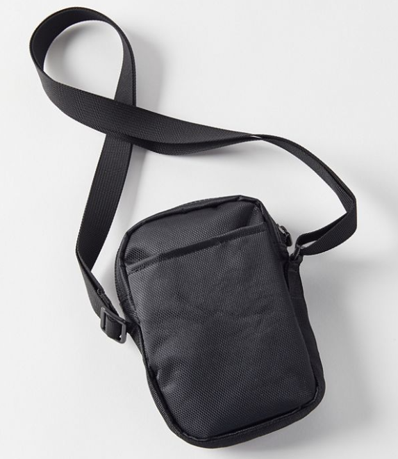 nike fanny pack urban outfitters