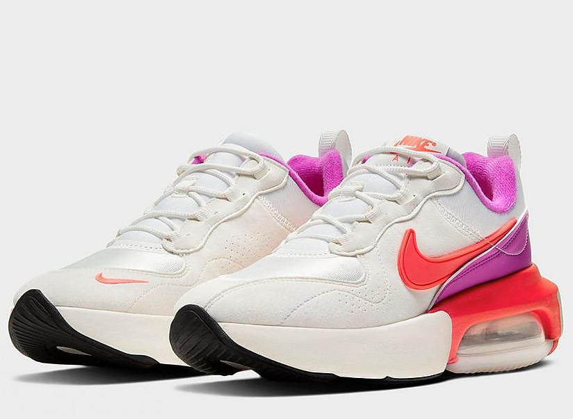 nike air max running shoes finish line