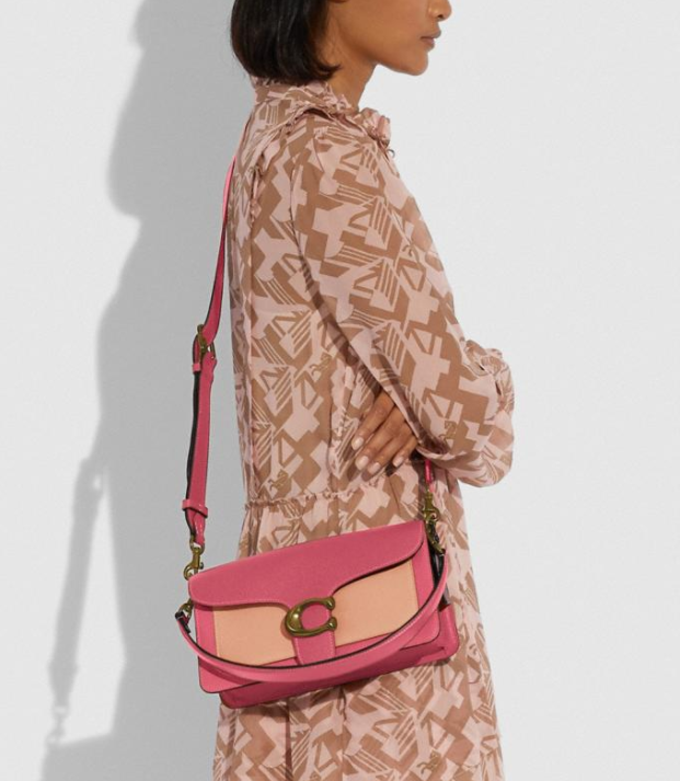 coachtabby26拼色腋下单肩包5折特卖两色可选